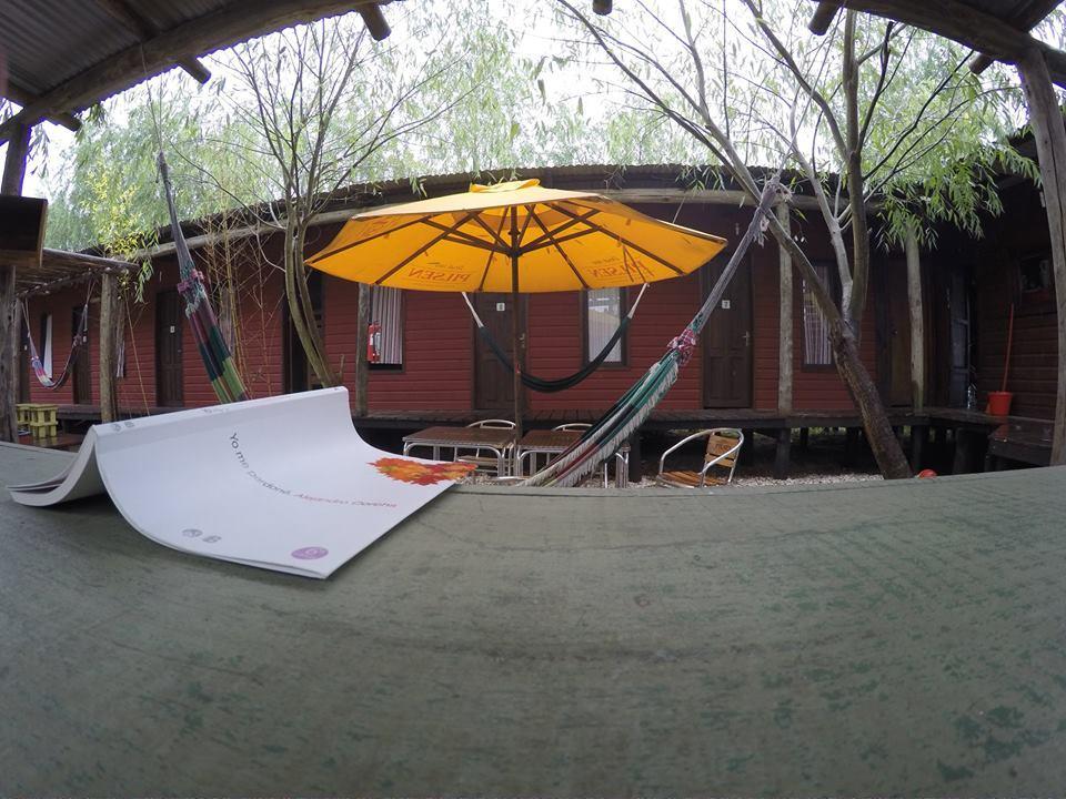 Hostel Covadonga 拉佩德雷拉 外观 照片